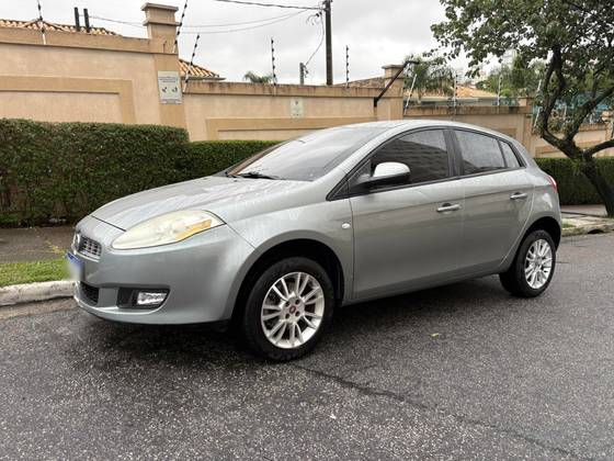 FIAT BRAVO 1.8 ESSENCE 16V FLEX 4P MANUAL